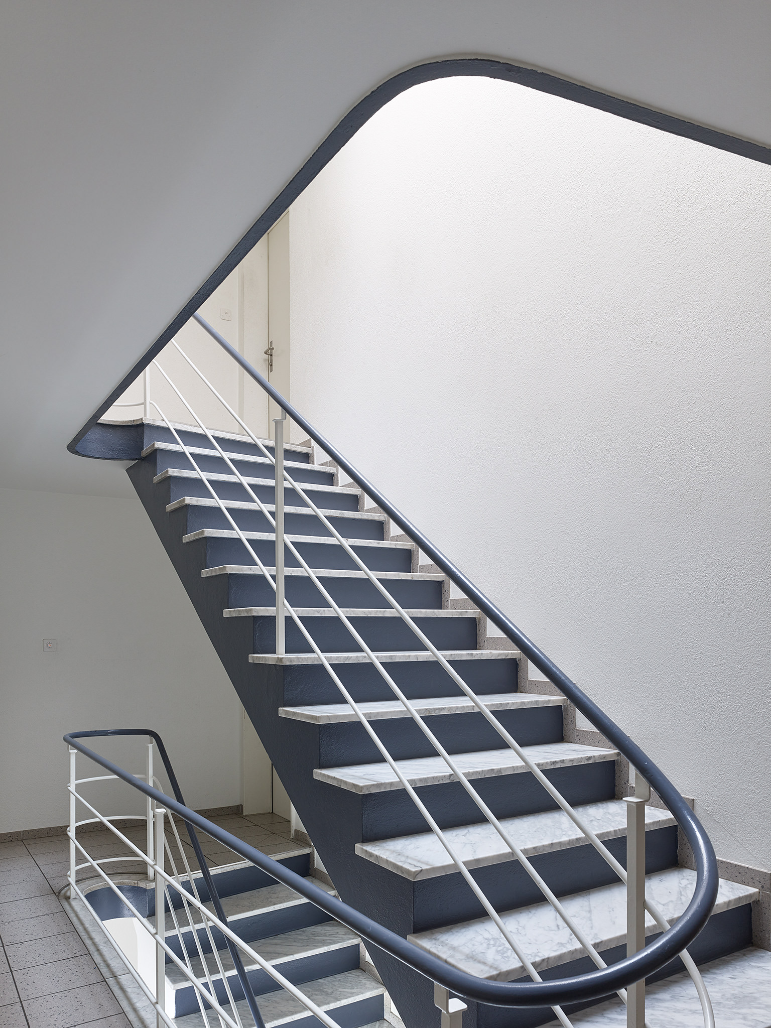 E18662 Alpa 073132 SCREEN